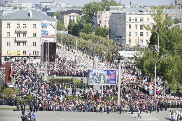 "Бессмертный полк" в Барнауле. 9 мая 2016 года.