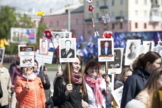 "Бессмертный полк" в Барнауле. 9 мая 2016 года.