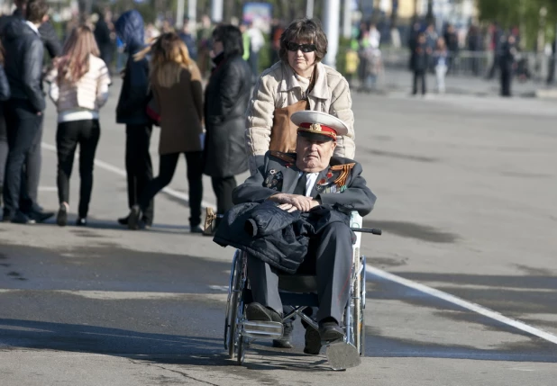 Парад Победы в Барнауле 9 мая 2016 года.