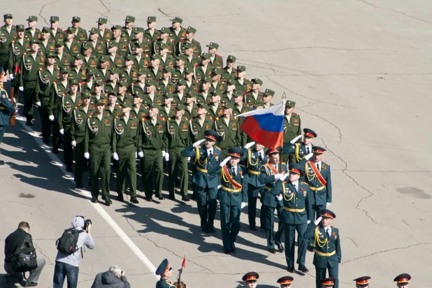 Парад Победы в Барнауле 9 мая 2016 года.