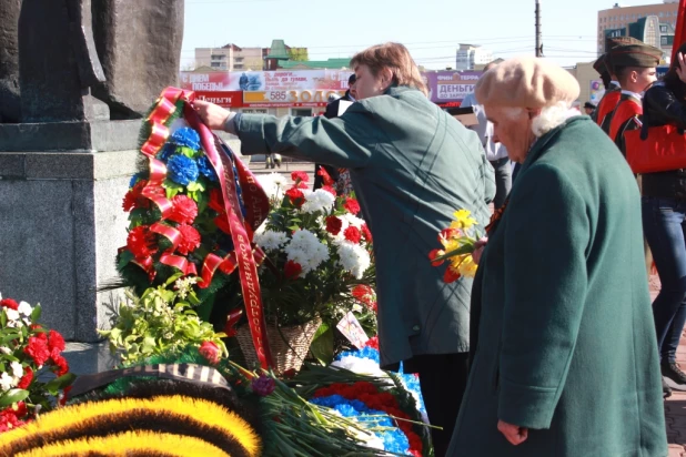 Барнаульские ветераны почтили память погибших в Великой Отечественной войне.