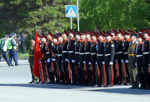 Парад Победы в Барнауле 9 мая 2016 года.