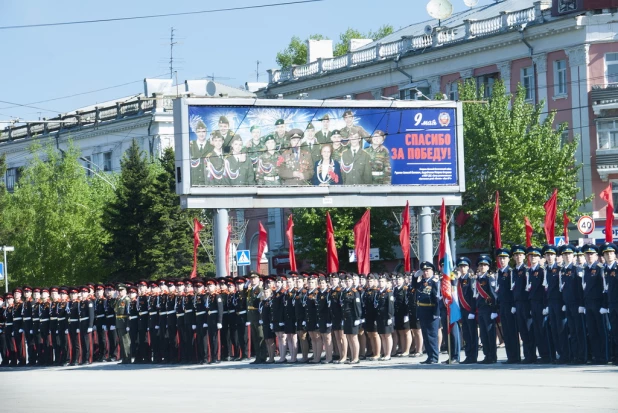 Парад Победы в Барнауле 9 мая 2016 года.