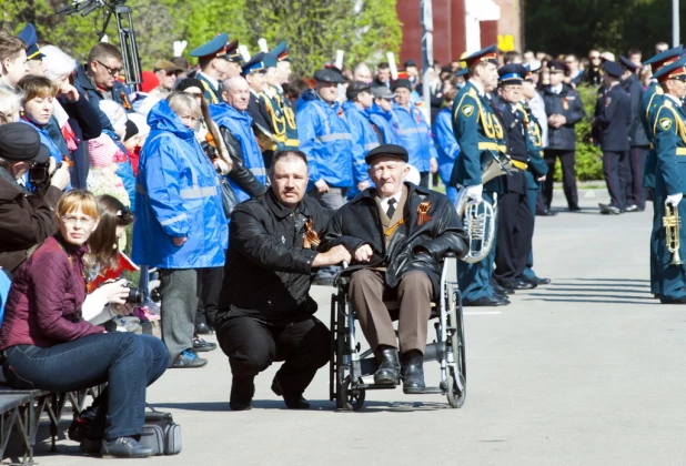 Парад Победы в Барнауле 9 мая 2016 года.