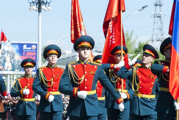 Парад Победы в Барнауле 9 мая 2016 года.