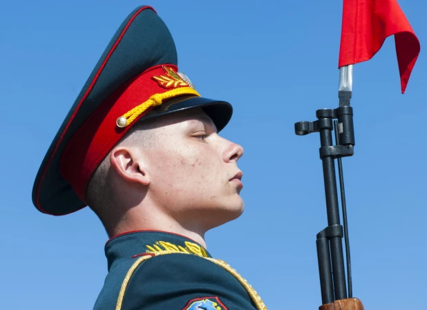 Парад Победы в Барнауле 9 мая 2016 года.