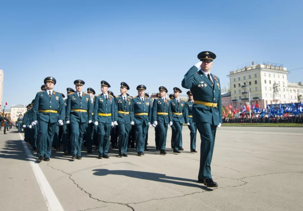 Парад Победы в Барнауле 9 мая 2016 года.