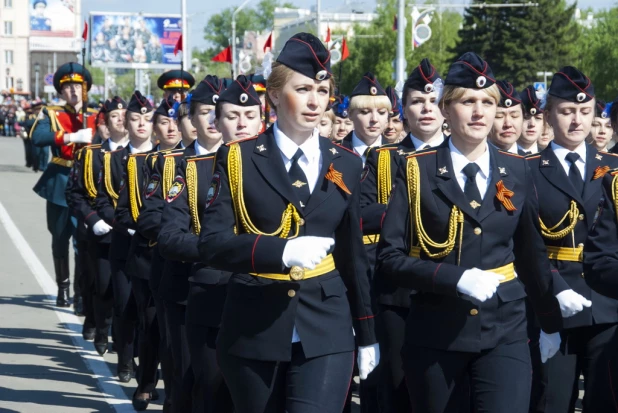 Парад Победы в Барнауле 9 мая 2016 года.