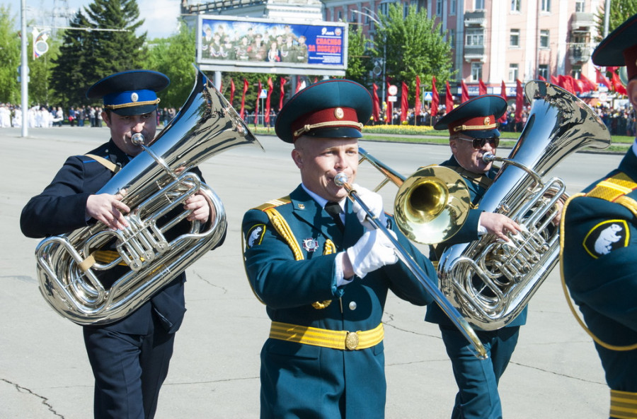 Парад Победы в Барнауле 9 мая 2016 года.