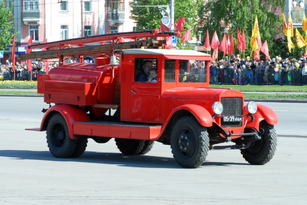 Парад Победы в Барнауле 9 мая 2016 года.