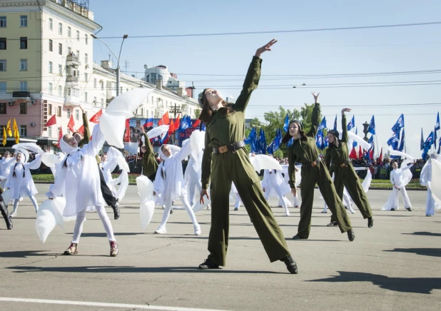 Парад Победы в Барнауле 9 мая 2016 года.