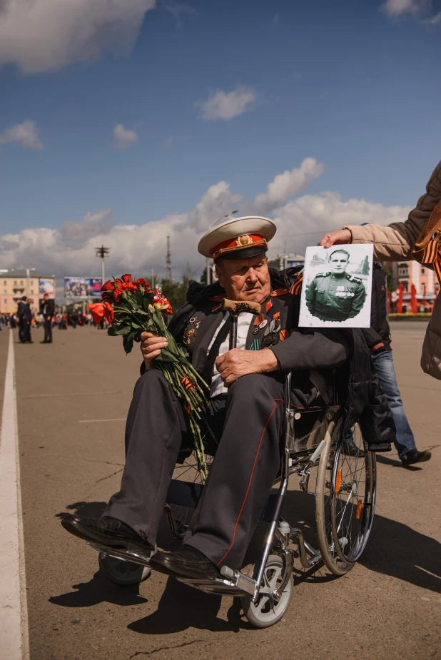 "Бессмертный полк" в Барнауле. 9 мая 2016 года.