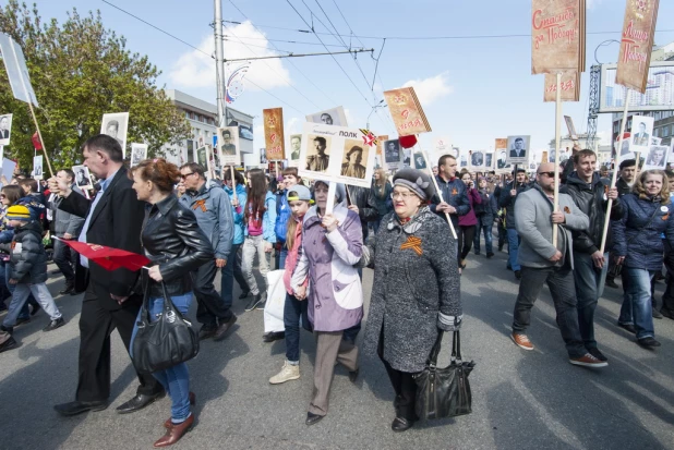 "Бессмертный полк" в Барнауле. 9 мая 2016 года.