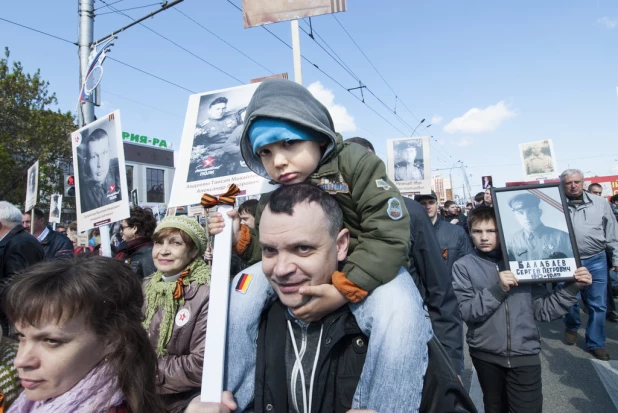 "Бессмертный полк" в Барнауле. 9 мая 2016 года.