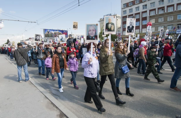 "Бессмертный полк" в Барнауле. 9 мая 2016 года.