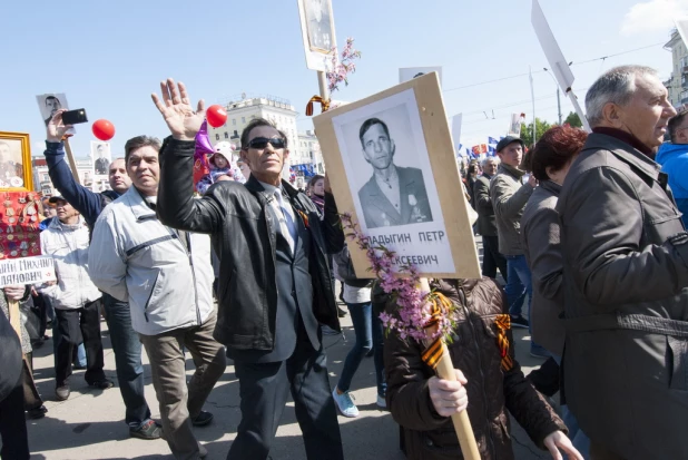 "Бессмертный полк" в Барнауле. 9 мая 2016 года.