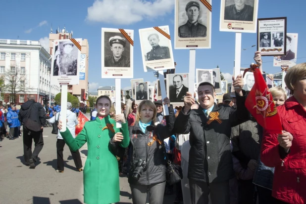 "Бессмертный полк" в Барнауле. 9 мая 2016 года.