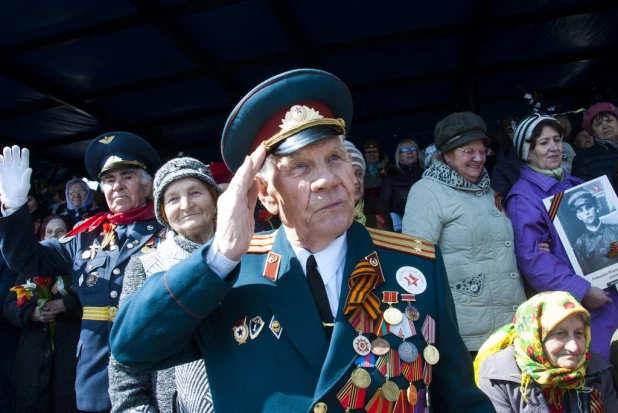 "Бессмертный полк" в Барнауле. 9 мая 2016 года.