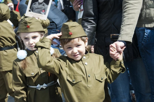 "Бессмертный полк" в Барнауле. 9 мая 2016 года.