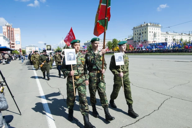 "Бессмертный полк" в Барнауле. 9 мая 2016 года.