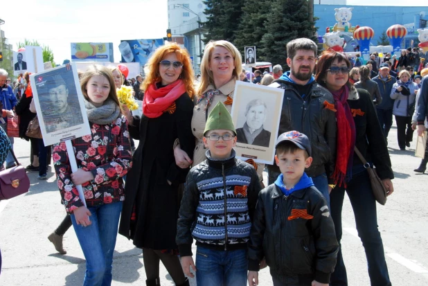 "Бессмертный полк" в Барнауле. 9 мая 2016 года.