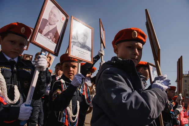 "Бессмертный полк" в Барнауле. 9 мая 2016 года.