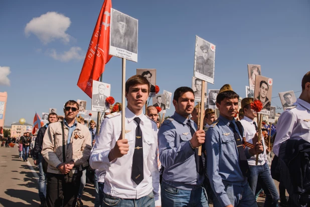 "Бессмертный полк" в Барнауле. 9 мая 2016 года.