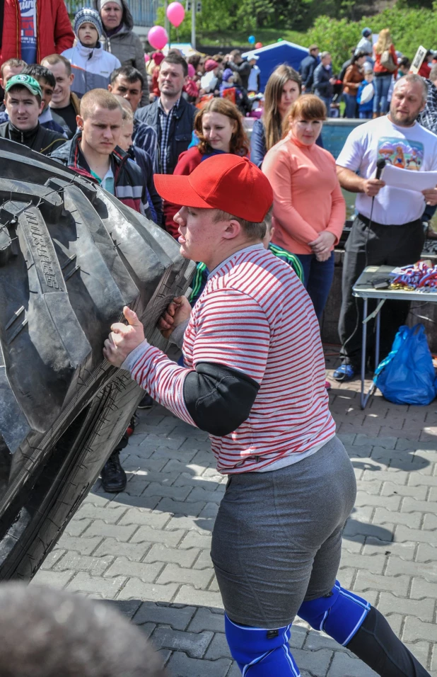 Соревнование по силовому экстриму в Барнауле 9 мая.