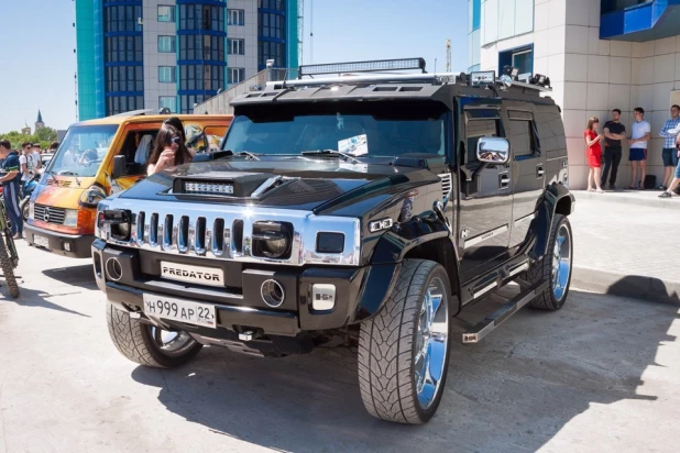 Hummer H2 "ХулиGaн” в Барнауле