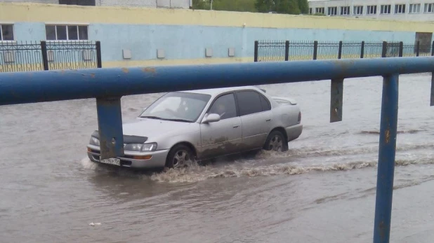 "Потоп" в Барнауле 16 мая 2016 года.