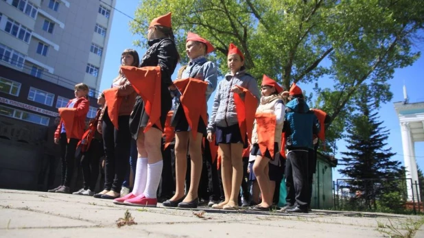 Приём детей в пионеры. Барнаул, 19 мая 2016 года.