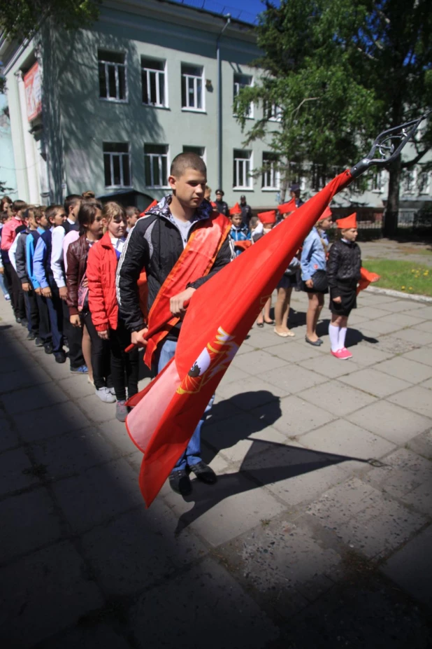 Приём детей в пионеры. Барнаул, 19 мая 2016 года.