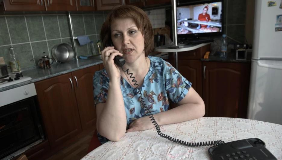 За фото с телефоном можно выиграть планшет.