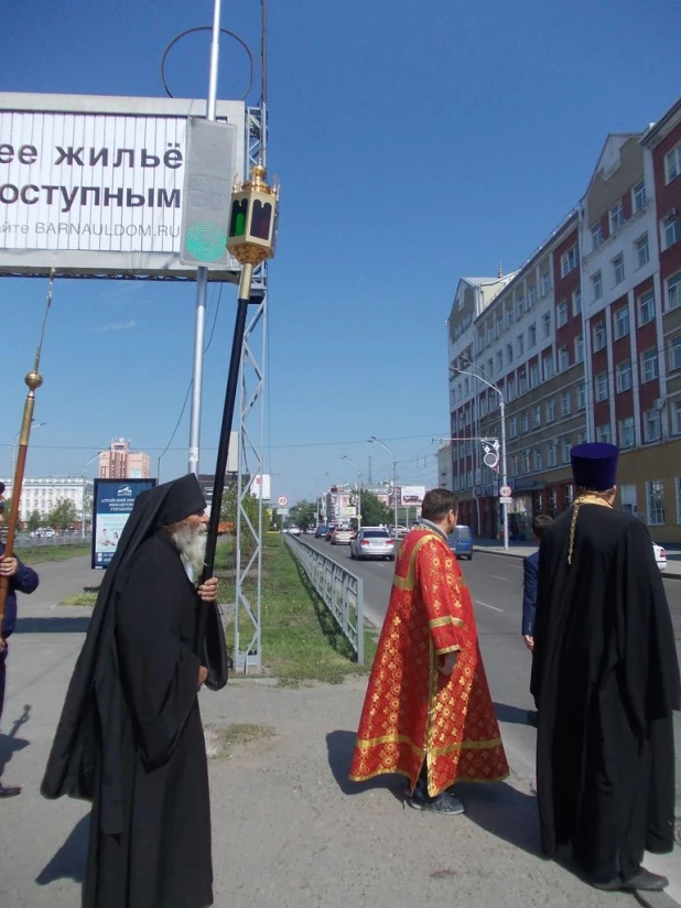 В день славянской письменности и культуры в Барнауле прошел крестный ход.