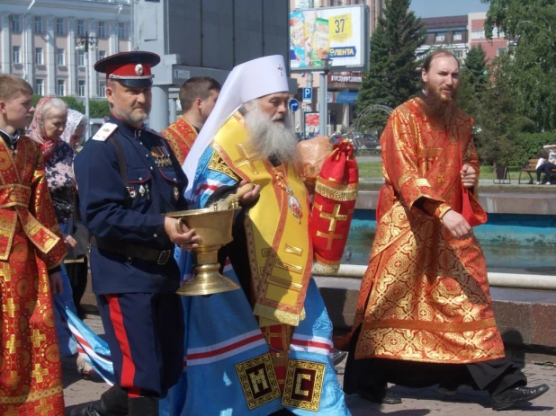 В день славянской письменности и культуры в Барнауле прошел крестный ход.