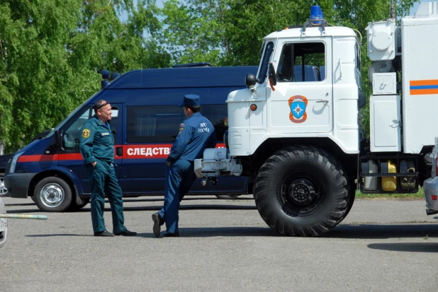 Алтайские силовики провели учения по поиску пропавших детей для волонтеров.