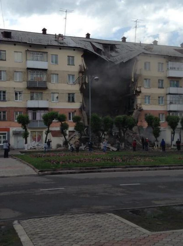 Обрушение подъезда в Междуреченске.