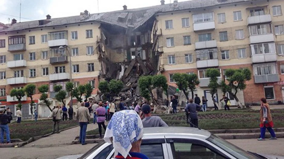 Обрушение подъезда в Междуреченске.