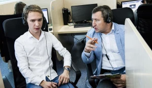 Руководители "Ростелекома" в Сибири сели в кресла операторов колл-центра.