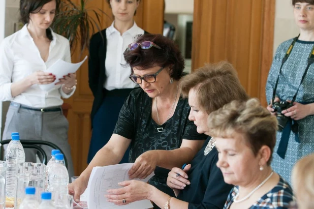 Профессиональная дегустация напитков местного производства. Барнаул, 2 июня 2016 года.