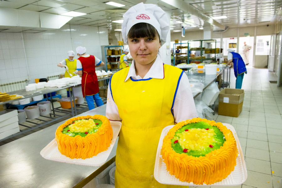 Как производят алтайские торты и пирожные?
