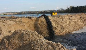 Расчистка павловского водохранилища на Касмале.
