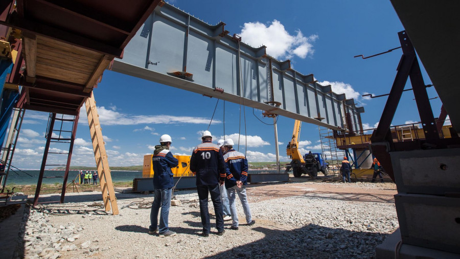 Строительство Керченского моста.
