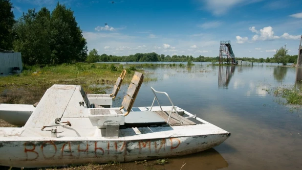 В Барнауле затопило пляж "Водный мир".