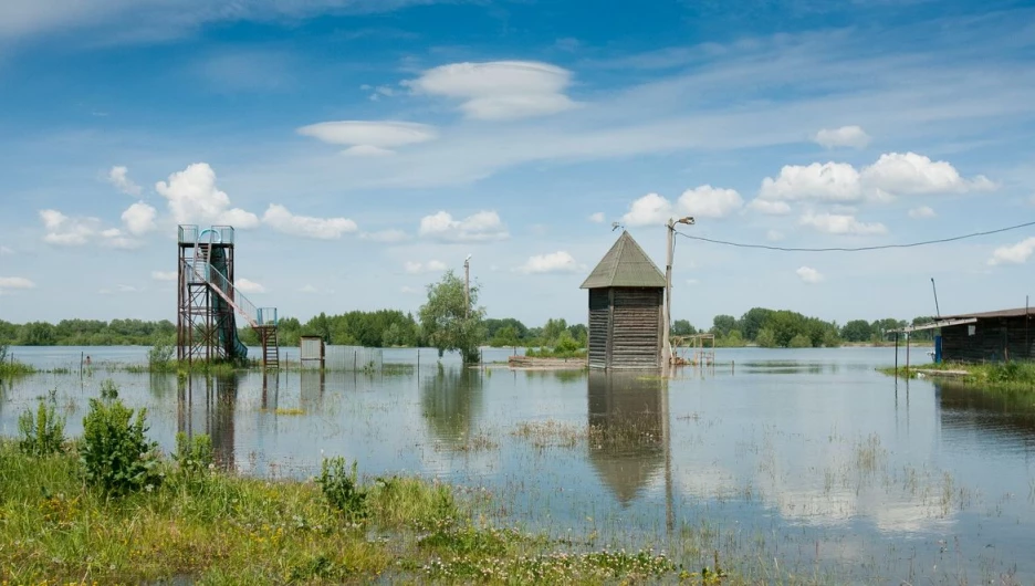 В Барнауле затопило пляж "Водный мир".