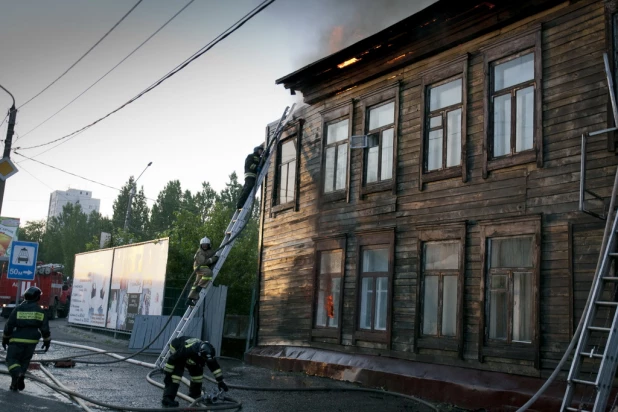 Пожар на Красноармейском проспекте. 10 июня 2016 года.