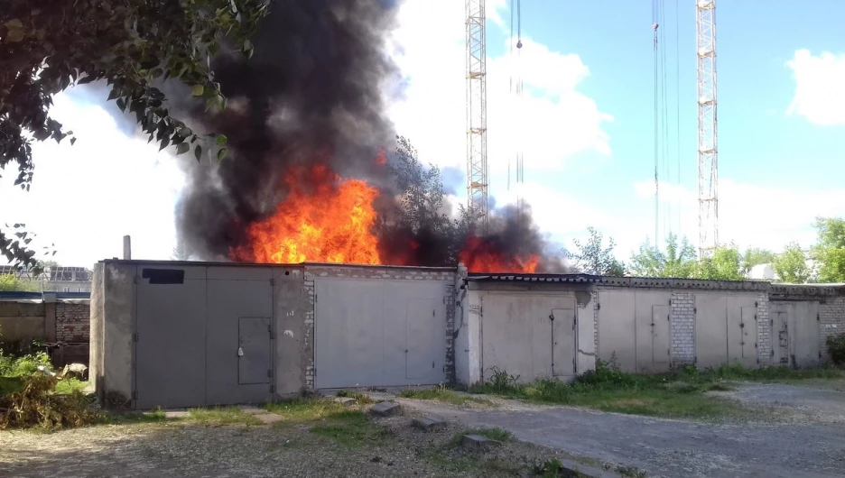 Пожар на улице Профинтерна