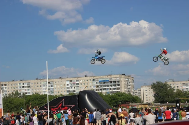 "Ростелеком" выступил партнером FMX шоу "Мотофристайл" в Барнауле