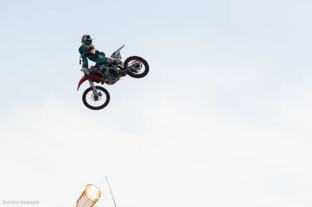 11 июня в Барнауле состоялся FMX SHOW 2016-Мотофристайл