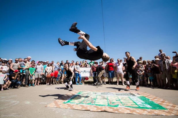 11 июня в Барнауле состоялся FMX SHOW 2016-Мотофристайл